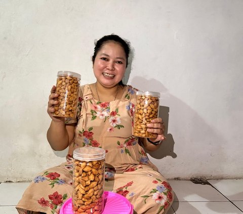 Neneng, Penjual Kue di Pasar Rebo Bisa Menopang Perekonomian Keluarga Berkat BRI