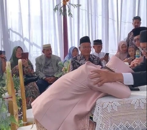 Like a Soap Opera! The Story of a Couple Finally Getting Married After 15 Years of Dating, a Wedding Full of Tears of Happiness