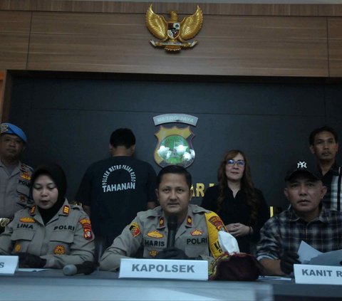 FOTO: Gara-Gara Utang Rp70 Ribu, Joki Tong Setan Bakar Pemeran Tuyul di Wahana Pasar Malam Jakarta Timur