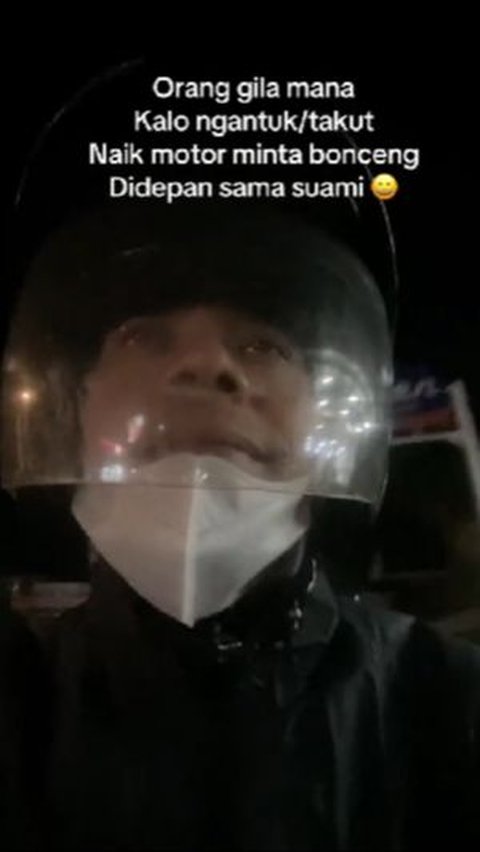 Menghadap ke Suami, Istri Ngantuk di Motor Dibonceng Depan sebagai Solusi