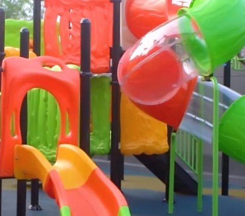 Potret Private Playground Baru Milik Momo Geisha yang Dibuat Khusus Buah Anak-anaknya