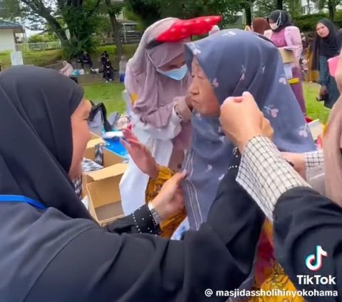 Momen Nenek 76 Tahun Asal Jepang Menjadi Mualaf Usai Salat Iduladha di Masjid Yokohama Ini Viral, Curi Perhatian