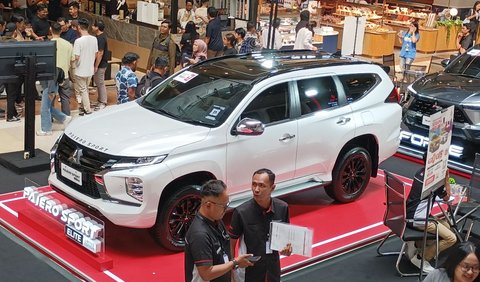 Pajero Sport satu ini memang memiliki perbedaan yang khusus dengan disebut sebagai Limited Edition