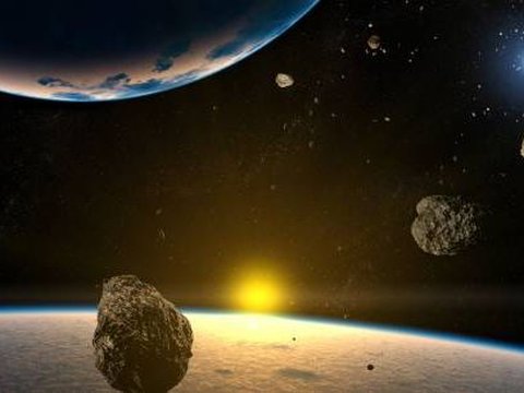 A Mountain-sized Asteroid Approaching Earth, NASA Warns of Potential Danger