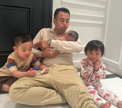 Penampakan Wajah Lily Anak Angkat Raffi Ahmad yang Kini Terang-terangan Diperlihatkan, Nama Panjangnya Sudah Disiapkan