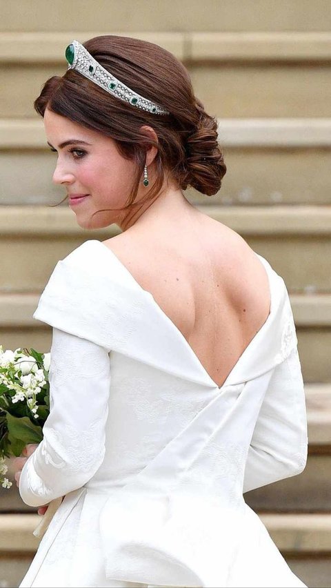 Story of Princess Eugenie's Big Wound on her Back due to Scoliosis Makes You Wince