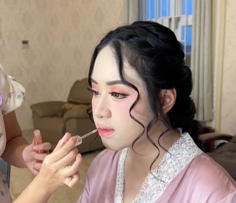 MUA Reveals Sultan Banjarmasin's Makeup Experience, Got Lost at Client's House Due to Its Vastness