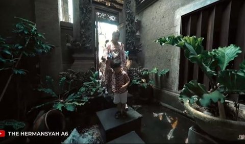 Rumah Sarah Menzel di Bali