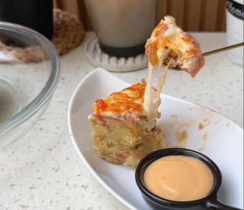 Don't Throw Away Almost Moldy Bread, Just Turn It into Strata Cake