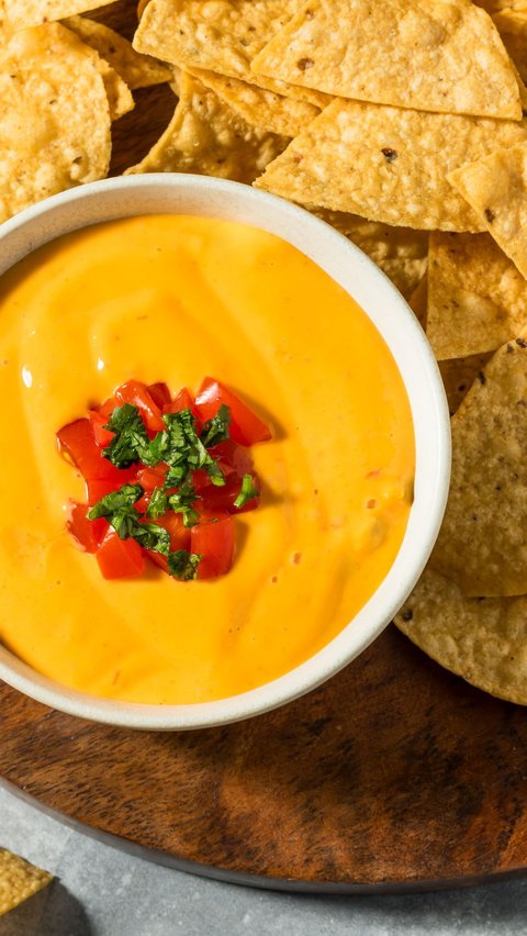 Recipe for Cheesy & Spicy Sauce for Chips Dip, It Tastes Delicious!