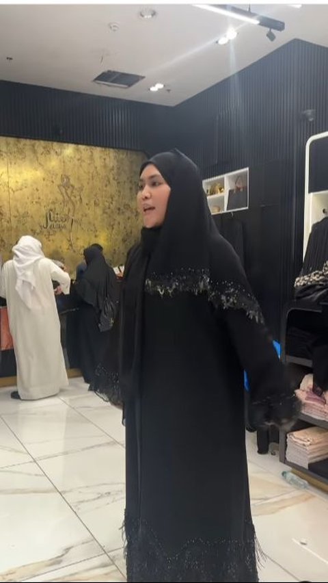 Check out the Appearance of Rp44 Million Abaya Sold in Arabia, Want to Buy?