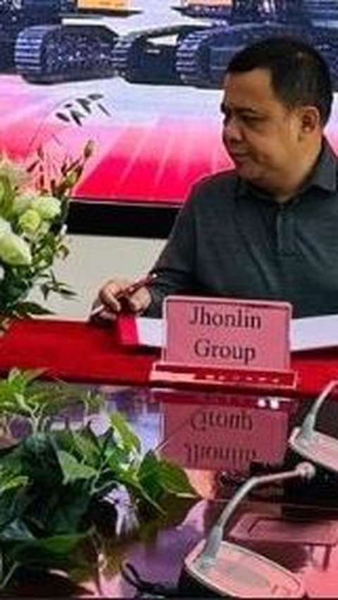 Demi Kemajuan Pertanian Indonesia, Jhonlin Group Borong 2.000 Ekskavator dari China<br>