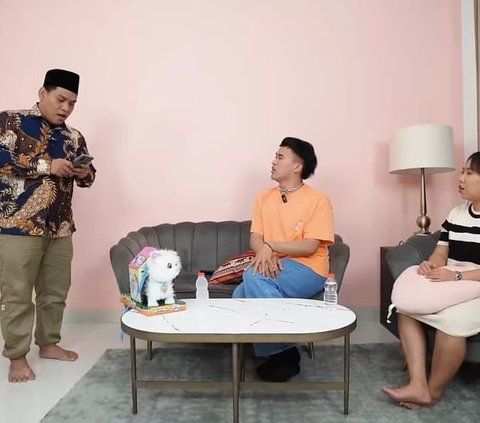 Semakin Populer di Dunia Hiburan, Ini Asal Mulanya Nama Anwar BAB