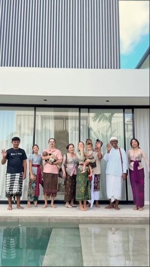 Intip Rumah Baru Irfan Bachdim dan Jennifer Bachdim di Bali yang Mewah!