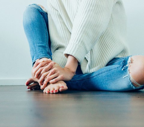 Asam urat dapat diatasi dengan pola makan sehat. (Foto: Unsplash/imani bahati)