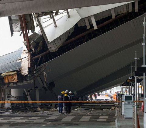 FOTO: Kondisi Atap Bandara di India Runtuh Akibat Hujan Lebat hingga Jatuhkan Korban Jiwa