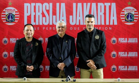 FOTO: Perkenalkan! Inilah Pelatih Baru Persija Jakarta, Pernah Berseragam Barcelona