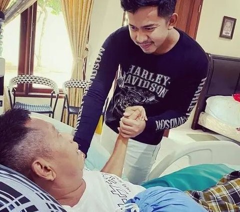 Potret Tukul Arwana Perdana Muncul Lagi di TV, Makin Sehat & Senyum Semringah di Samping Raffi Ahmad