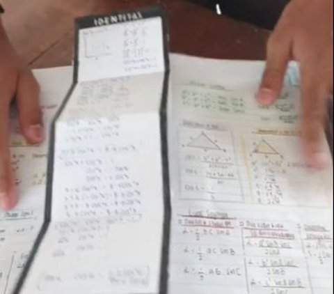 Creative Student! Flexing Makes Mathematical Notebooks but in Pop-Up Version