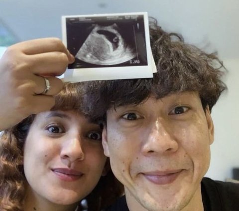 10 Pictures of Qurrotu Ayun, Qibil The Changcuters' Wife, from Pregnancy to the Birth of Their First Son
