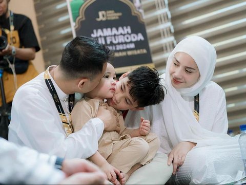 A series of Celebrities Departing for Hajj 2024, Including Saipul Jamil