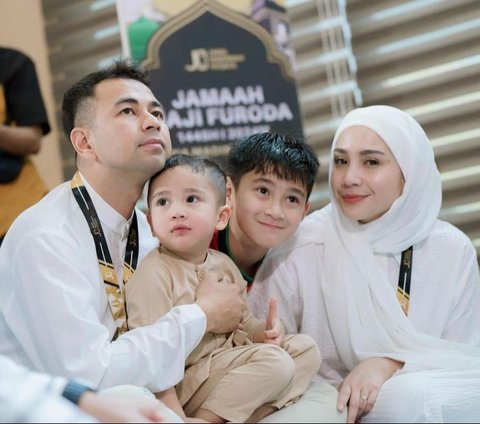 A series of Celebrities Departing for Hajj 2024, Including Saipul Jamil