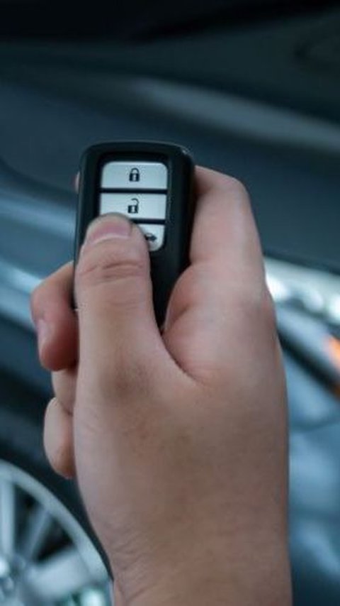 Jika Remote Keyless Tertinggal di dalam Mobil, Ini yang Akan Terjadi