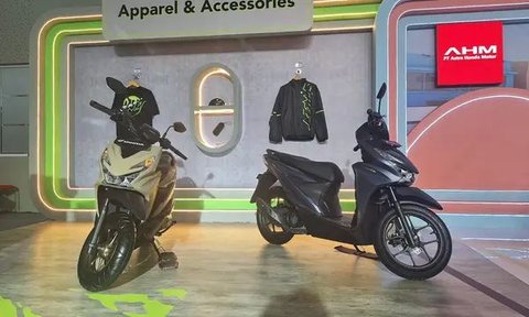 Menimbang  Honda BeAT Baru  Melawan Yamaha Gear