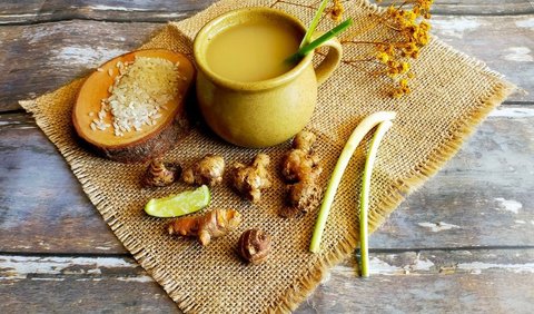 <b>Resep Jamu Kunyit Kencur Jahe </b><br>