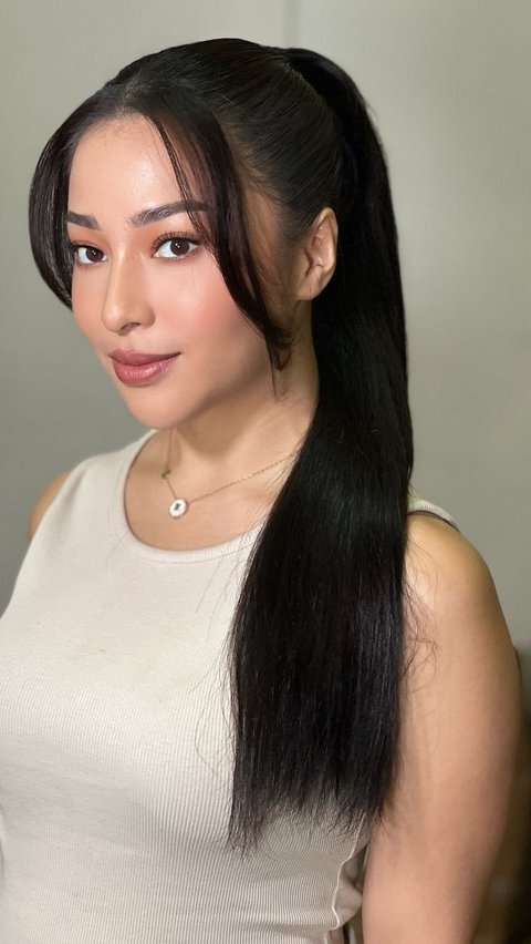 Simple Makeup Bikin Nikita Willy Makin Fresh Saat Hamil Anak Kedua