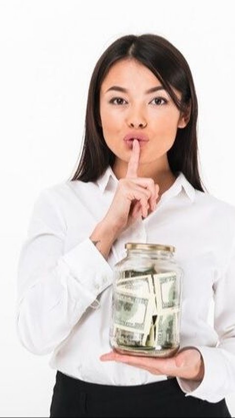 Investasi uang. (Foto: Freepik/drobotdean)