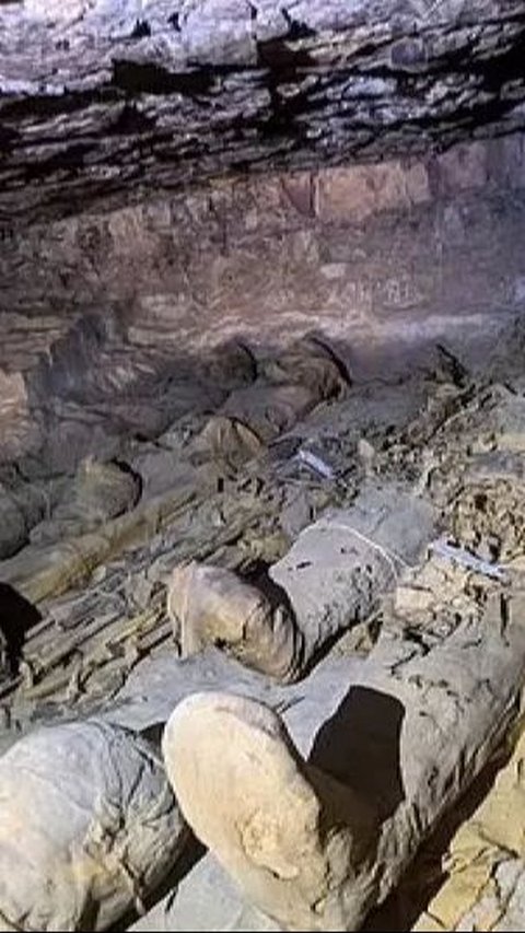 Mencekam Sampai Bikin Merinding, Arkeolog Temukan 'Kota Orang Mati' dengan Lebih dari 300 Makam Mumi di Mesir