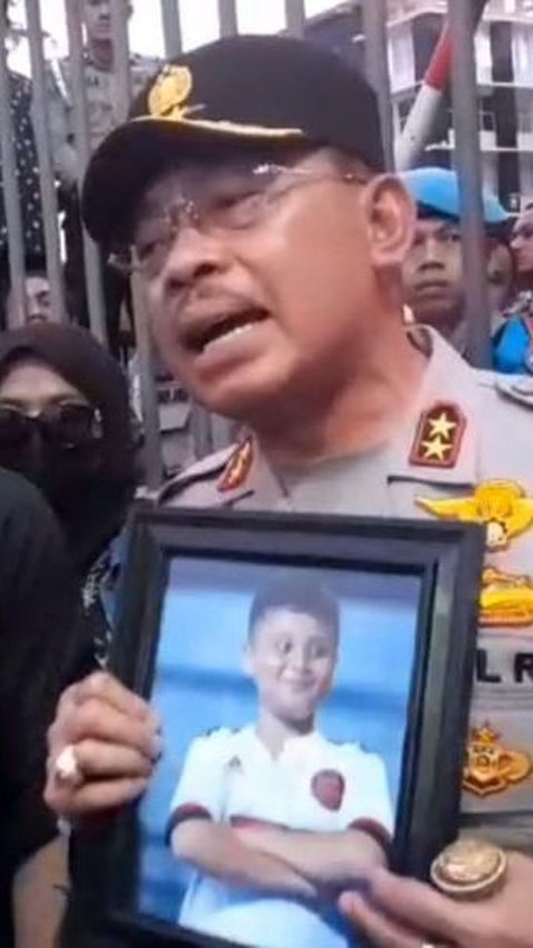 Kapolda Sumbar Tegaskan Siswa SMP Meninggal karena Loncat dari Jembatan Bukan Dianiaya Polisi