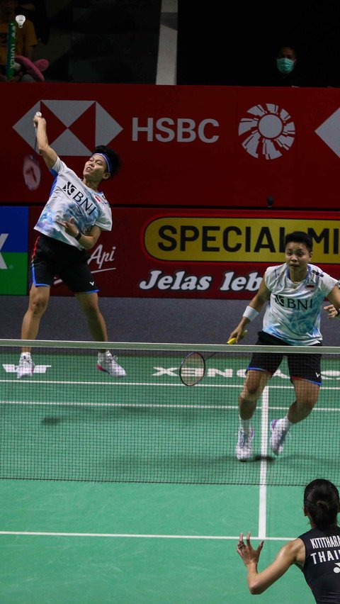 Apriyani/Fadia menang dengan skor 21-17, 16-21, dan 21-14. Liputan6.com/Herman Zakharia