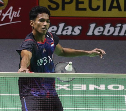 FOTO: Hasil Indonesia Open 2024: Perjuangan Chico Kandas di Tangan Wakil Thailand