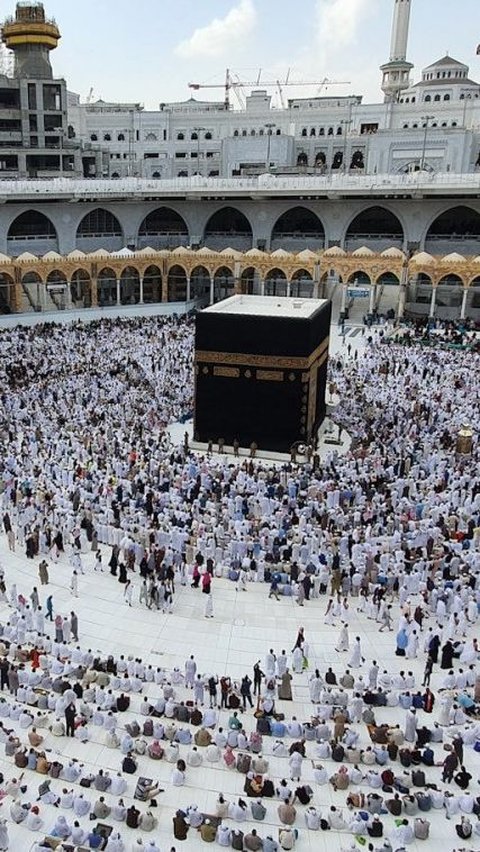 Kemenag Ancam Beri Sanksi Biro Perjalanan Haji dengan Visa Tidak Resmi