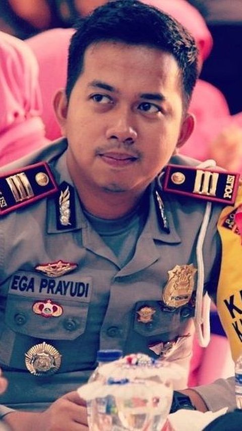 Ega juga diketahui telah naik pangkat dan menjabat sebagai Wakil Kepala Kepolisian Sektor Sawahan, Kota Surabaya.