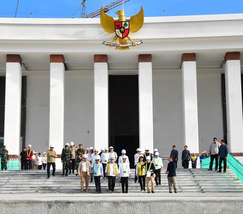 Potret Jokowi Cek Pembangunan Istana Negara IKN Usai Pergantian Kepala Otorita