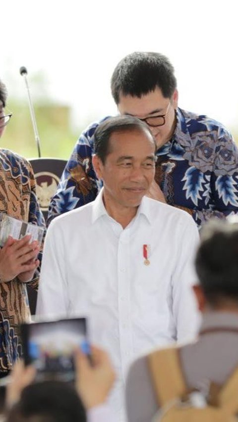 Jokowi Rayu Taipan Besar Investasi di IKN, Sentil Buruknya Kualitas Udara Jakarta<br>