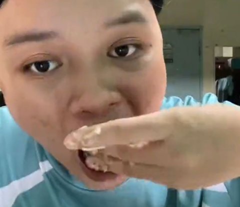TikToker Eats Kimbap in a Different Way, Netizens Say 'Just Buy Nasi Campur Instead'