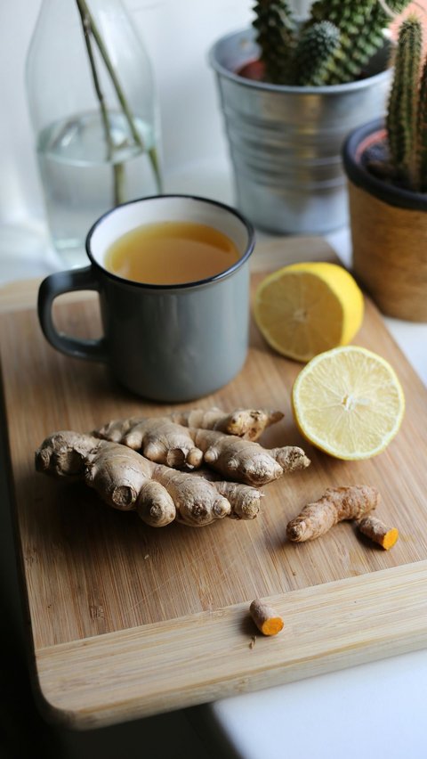 5. Herbal Turmeric Tamarind Tea