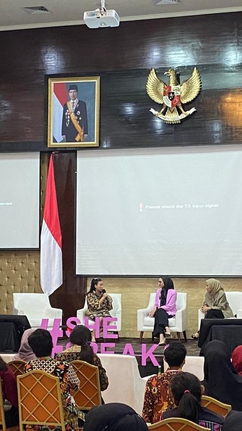 Stafsus Presiden Gandeng Tokoh-tokoh Perempuan Agar Berperan di Politik dan Korporasi