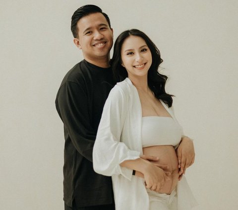 6 Artis Ini Abadikan Momen Kehamilan Pertama di Tahun 2024, Syahrini Makin Sering Pamer Baby Bump