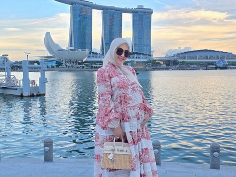 Cantik! Jadi Calon Ibu, ini 8 Foto Terbaru Syahrini di Singapura saat Usia Kehamilan 31 Minggu