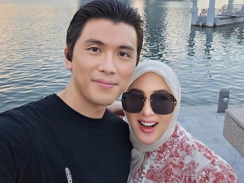 Cantik! Jadi Calon Ibu, ini 8 Foto Terbaru Syahrini di Singapura saat Usia Kehamilan 31 Minggu