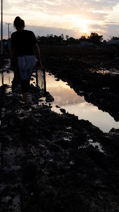 Suasana yang memperlihatkan sisa-sisa kehancuran setelah terjangan banjir parah melanda wilayah Passo de Estrela di Cruzeiro do Sul, Negara Bagian Rio Grande do Sul, Brasil, pada tanggal 5 Juni 2024.
