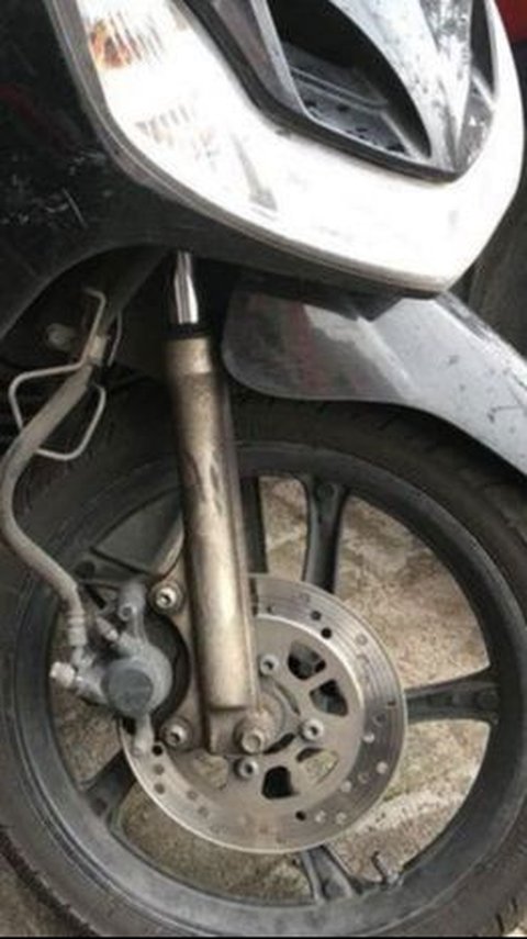 Motor Matik terdengar suara Jeduk.