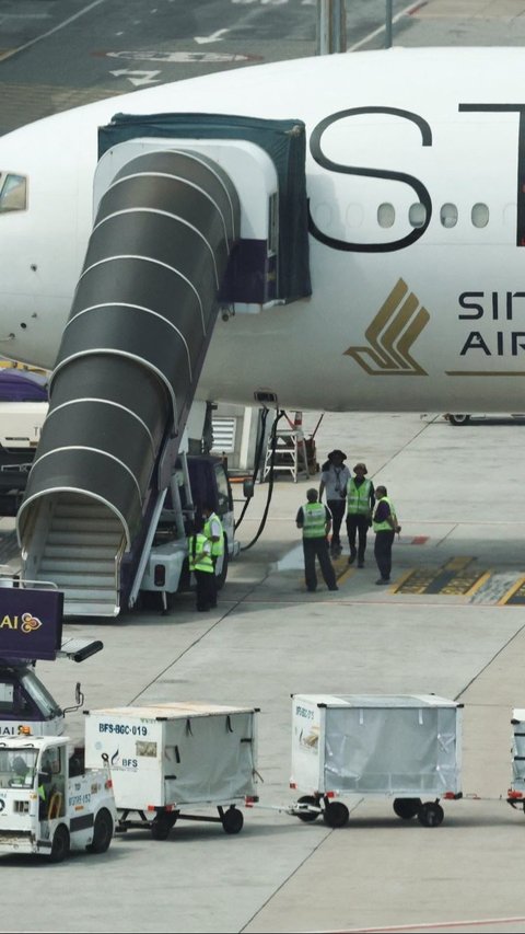 Pesawat Singapore Airlines mengalami turbulensi dahsyat. REUTERS