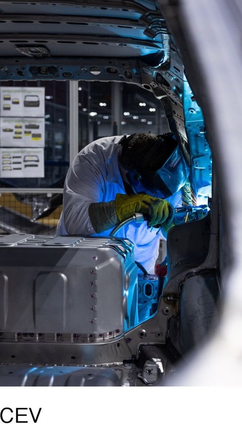 Pada akhir 2024, Honda akan memulai produksi dan penjualan CR-V yang menggunakan tenaga hidrogen.