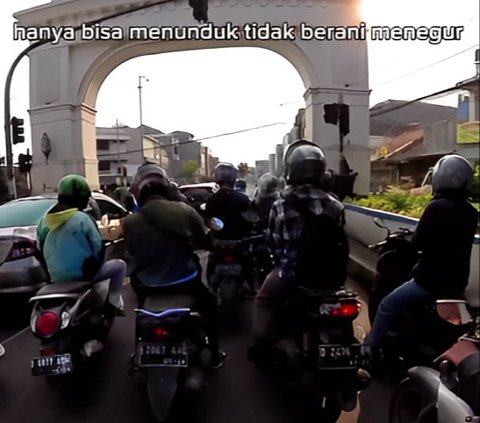 Aturan Sebenarnya Bagaimana Ketika Polisi Menegur Pemotor yang Ngevape di Jalan?